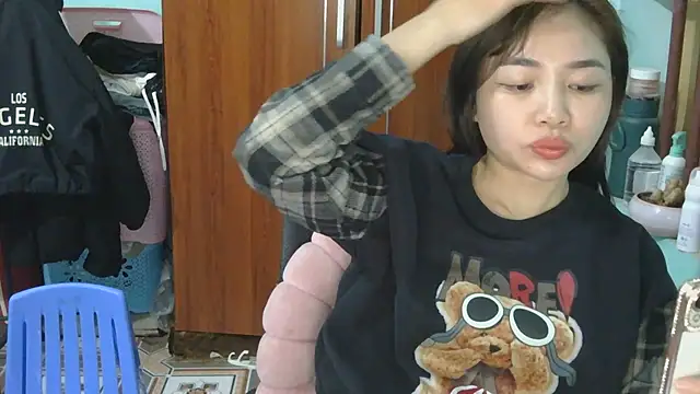 Uhem112 online show from 11-28-25, 12:52