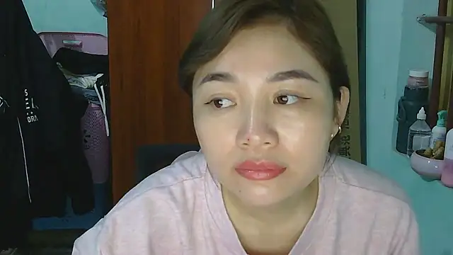 Uhem112 online show from 11-29-25, 02:20