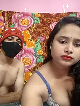 Seducing couple online show from 07-18-26, 04:05