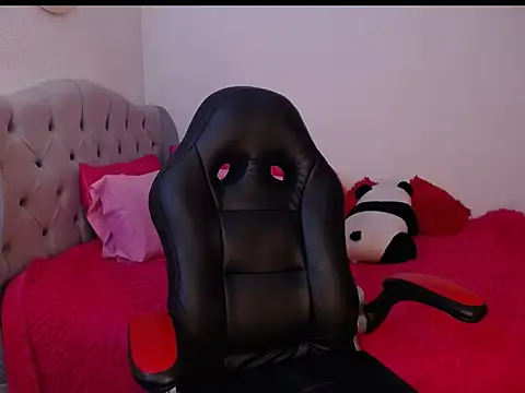 Snapshot of warisg__ chatting on 03-10-26, 05:12 warisg online show from 03-10-26, 05:12