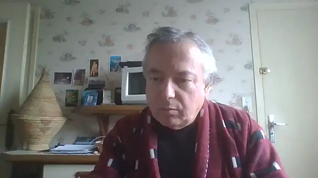 Snapshot of gegevincent chatting on 02-11-26, 12:32 gegevincent online show from 02-11-26, 12:32