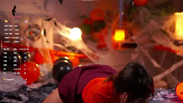 Julia PR0 online show from 10-31-25, 06:47