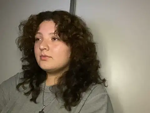 Solangerulo  online show from 02-15-26, 04:20