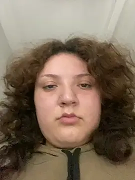 Snapshot of Solangerulo_ chatting on 03-15-26, 08:20 Solangerulo online show from 03-15-26, 08:20