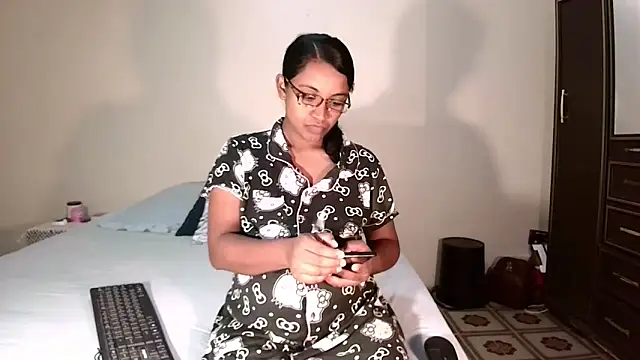 indiansweetflava online show from 04-06-26, 04:57