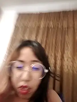 Snapshot of YukiRam chatting on 02-11-26, 03:44 YukiRam online show from 02-11-26, 03:44