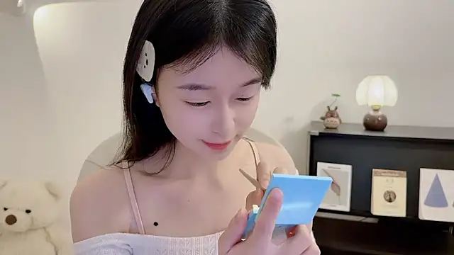 Onechestnut online show from 12-02-25, 06:30