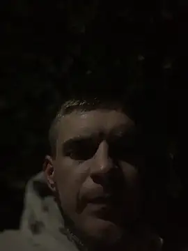 Snapshot of macho1347 chatting on 10-12-25, 11:15 macho1347 online show from 10-12-25, 11:15