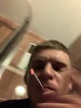 Snapshot of macho1347 chatting on 10-14-25, 07:58 macho1347 online show from 10-14-25, 07:58