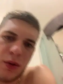 Snapshot of macho1347 chatting on 10-17-25, 10:07 macho1347 online show from 10-17-25, 10:07