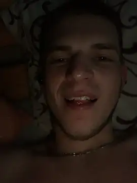 Snapshot of macho1347 chatting on 10-17-25, 10:12 macho1347 online show from 10-17-25, 10:12