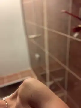 Snapshot of macho1347 chatting on 10-22-25, 03:40 macho1347 online show from 10-22-25, 03:40