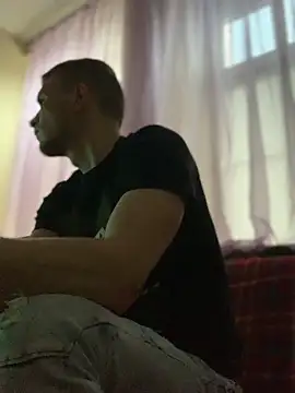 Snapshot of macho1347 chatting on 11-15-25, 08:22 macho1347 online show from 11-15-25, 08:22