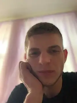 Snapshot of macho1347 chatting on 11-26-25, 10:27 macho1347 online show from 11-26-25, 10:27