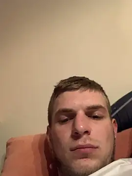 Snapshot of macho1347 chatting on 12-02-25, 03:07 macho1347 online show from 12-02-25, 03:07