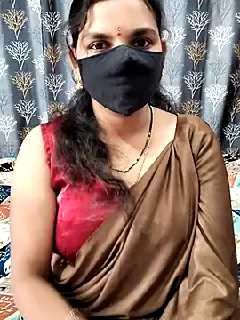 Snapshot of Lalitha-1995 chatting on 06-21-26, 07:44 Lalitha-1995 online show from 06-21-26, 07:44