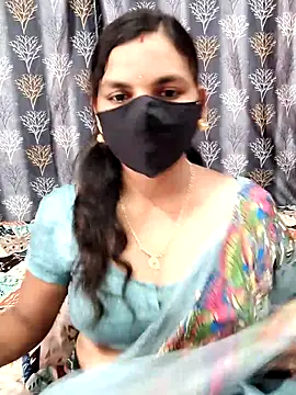 Snapshot of Lalitha-1995 chatting on 07-04-26, 05:57 Lalitha-1995 online show from 07-04-26, 05:57