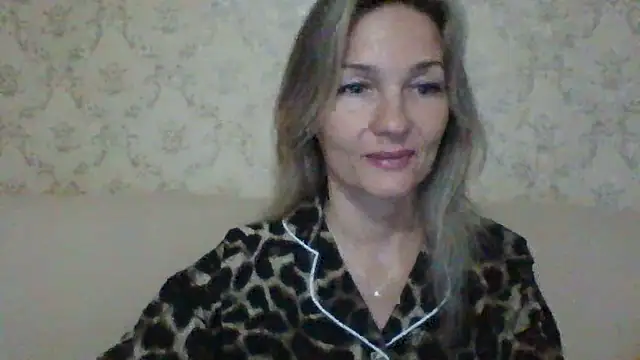 sweetriki online show from 10-26-25, 02:01