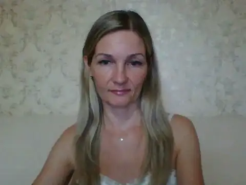 Snapshot of sweetriki chatting on 06-04-26, 05:41 sweetriki online show from 06-04-26, 05:41