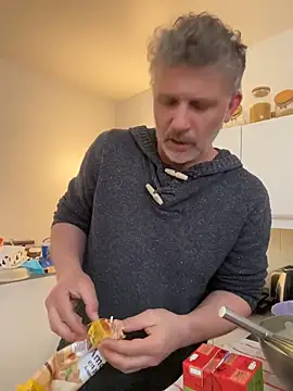 max219 online show from 03-26-26, 01:38