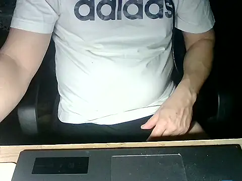 Snapshot of zee06 chatting on 12-21-25, 06:48 zee06 online show from 12-21-25, 06:48