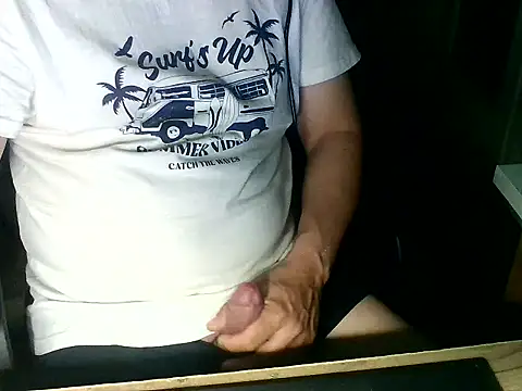 Snapshot of zee06 chatting on 05-07-26, 07:19 zee06 online show from 05-07-26, 07:19