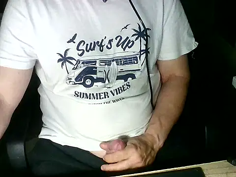 Snapshot of zee06 chatting on 05-19-26, 08:26 zee06 online show from 05-19-26, 08:26