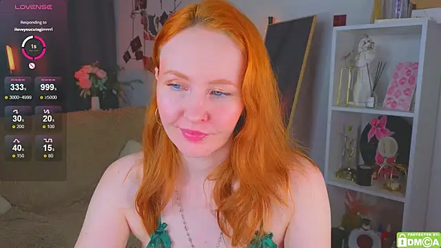 Snapshot of JoyceJones chatting on 11-30-25, 08:13 JoyceJones online show from 11-30-25, 08:13