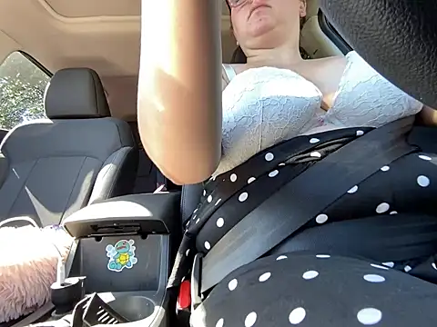 GirlSquirt online show from 10-05-25, 05:11