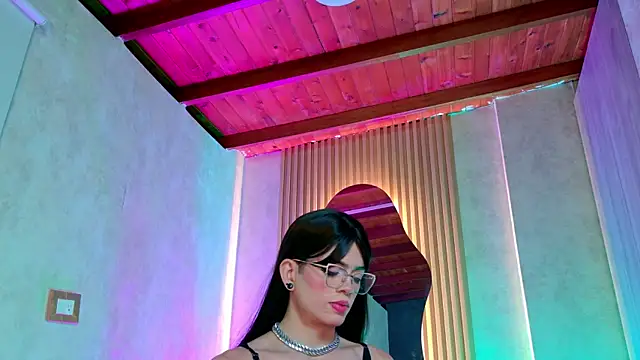 Taurito    online show from 04-21-26, 01:42