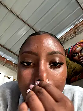 britanyxxs online show from 11-18-25, 02:43