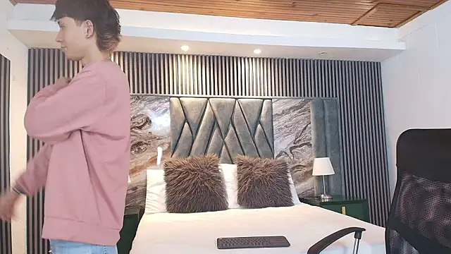 Michael blue online show from 02-21-26, 07:59