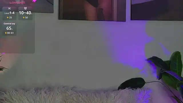 AlysonHuxley  online show from 04-15-26, 06:59