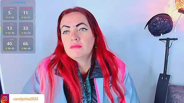 Snapshot of carolinhe_ chatting on 11-12-25, 11:54 carolinhe online show from 11-12-25, 11:54