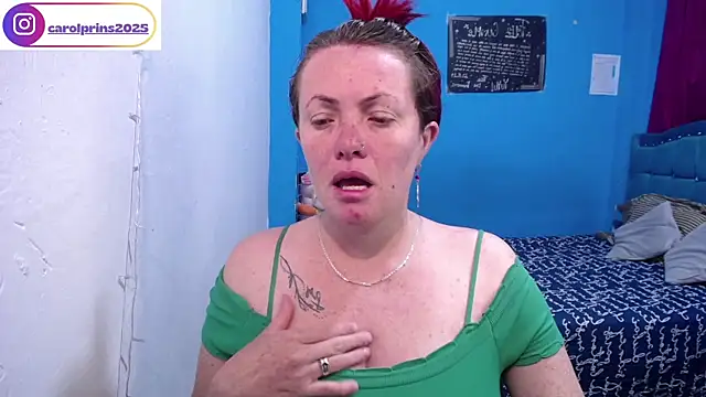 Snapshot of carolinhe_ chatting on 03-22-26, 02:42 carolinhe online show from 03-22-26, 02:42