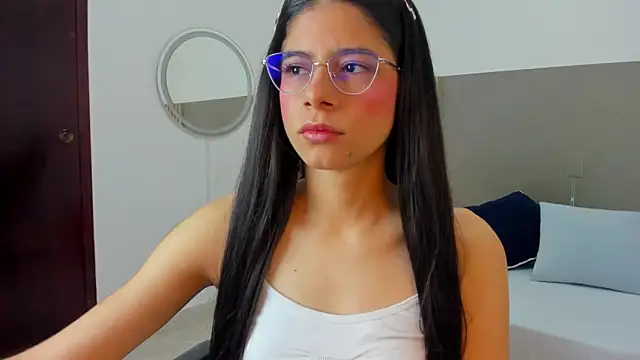 carlina 15 online show from 03-12-26, 12:11