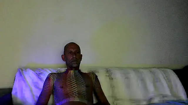 Snapshot of we_are_fucking_serious chatting on 10-22-25, 02:34 we are fucking serious online show from 10-22-25, 02:34