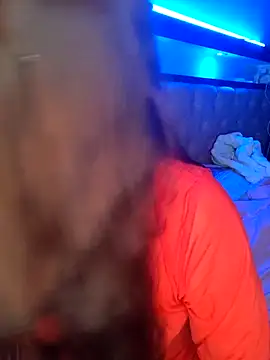 Snapshot of HotLaurha chatting on 11-25-25, 04:12 HotLaurha online show from 11-25-25, 04:12