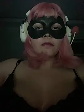 Snapshot of loveloly_ chatting on 04-03-26, 03:59 loveloly online show from 04-03-26, 03:59