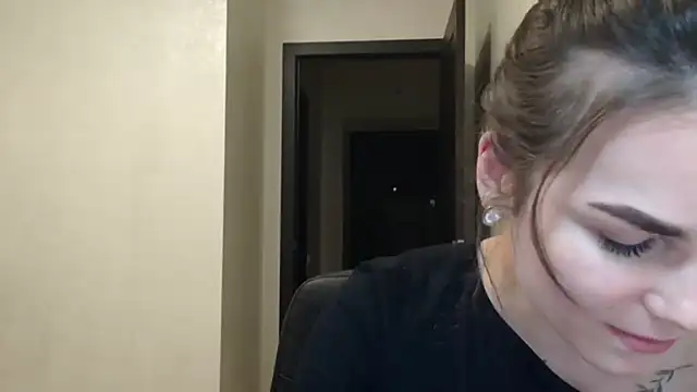 Snapshot of Silviaa_a chatting on 03-02-26, 08:15 Silviaa a online show from 03-02-26, 08:15