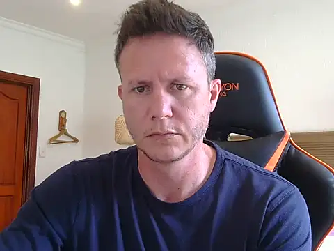 Snapshot of TroyDieselXXX chatting on 11-26-25, 07:31 TroyDieselXXX online show from 11-26-25, 07:31