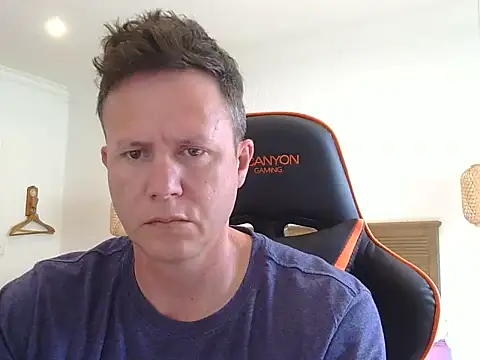 Snapshot of TroyDieselXXX chatting on 11-27-25, 05:20 TroyDieselXXX online show from 11-27-25, 05:20