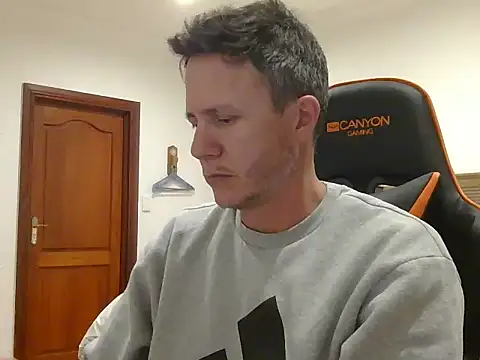 TroyDieselXXX online show from 04-21-26, 07:50