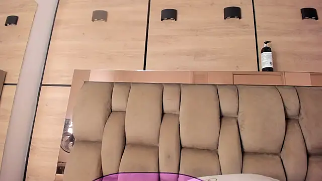 Snapshot of karol_lewiss chatting on 03-03-26, 12:44 karol lewiss online show from 03-03-26, 12:44