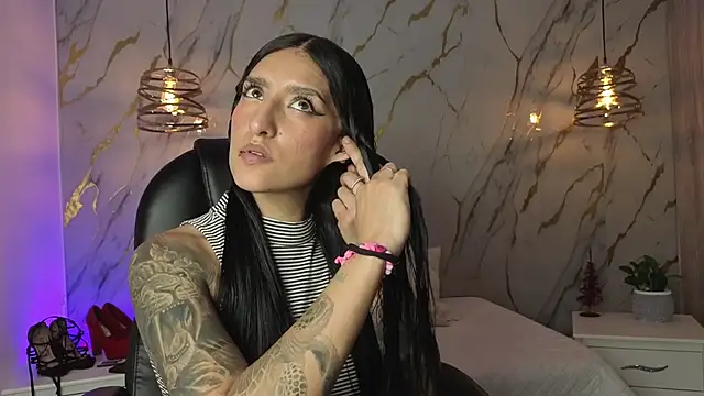 Snapshot of Scaarlettfox chatting on 02-04-26, 06:03 Scaarlettfox online show from 02-04-26, 06:03