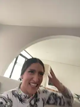 Snapshot of Scaarlettfox chatting on 02-09-26, 07:18 Scaarlettfox online show from 02-09-26, 07:18