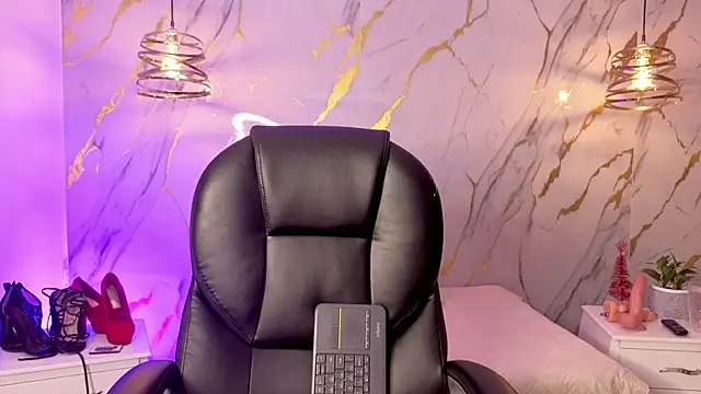 Snapshot of Scaarlettfox chatting on 02-21-26, 07:59 Scaarlettfox online show from 02-21-26, 07:59