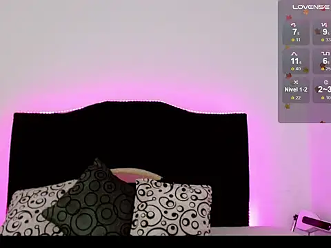 x isabella x online show from 10-31-25, 03:46