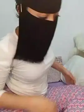 Snapshot of Samaarsexy23 chatting on 01-09-26, 02:42 Samaarsexy23 online show from 01-09-26, 02:42