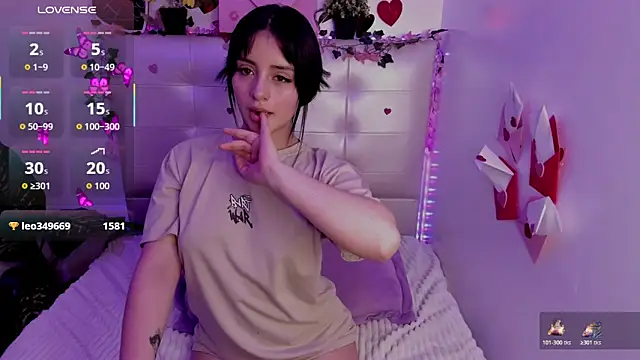 Snapshot of Anna_Blade_ chatting on 02-21-26, 07:53 Anna Blade online show from 02-21-26, 07:53